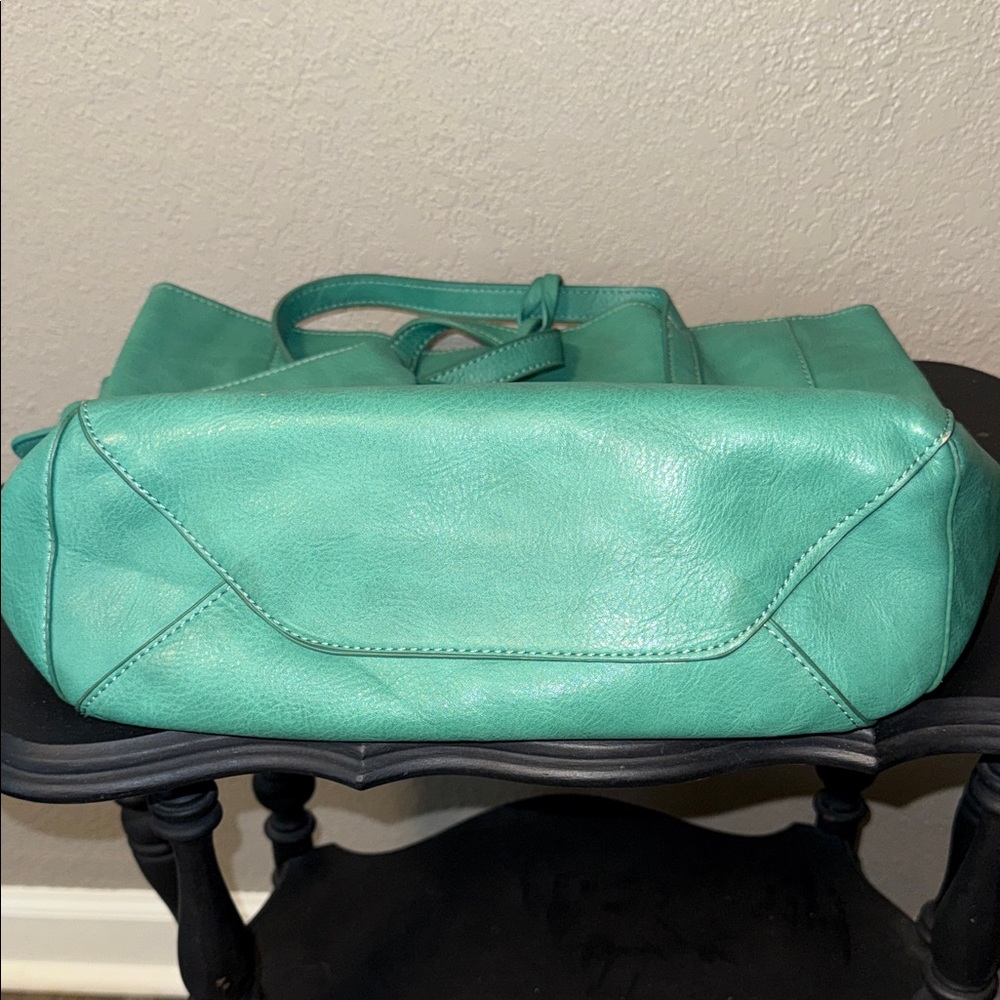 Susan Joy Taylor Oversized Turquoise Vegan Leather Tote Bag - Picture 12 of 13